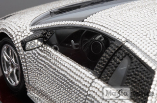 Illustration for article titled Jo Jo Dancer, Your $2,500 Crystal-Covered Lambo Model Is Calling